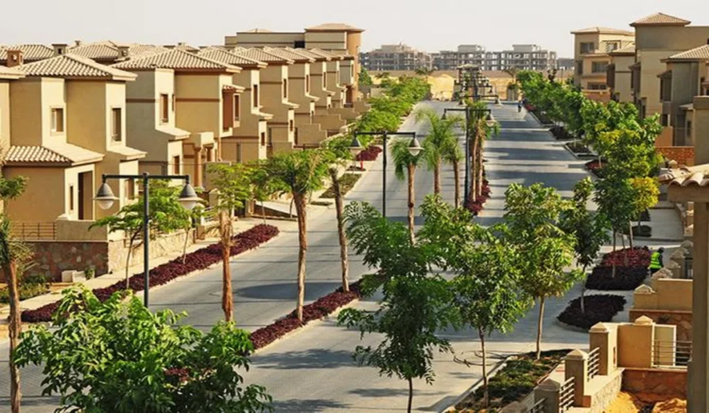 السكن في التجمع الخامس أم الشيخ زايد 2026؟ المقارنة الكاملة بالأسعار والمميزات والعيوب 4 الكمبوندات السكنية في التجمع الخامس
