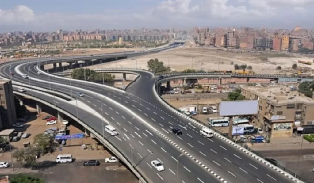 السكن في التجمع الخامس أم الشيخ زايد 2026؟ المقارنة الكاملة بالأسعار والمميزات والعيوب 3 طرق التجمع الخامس