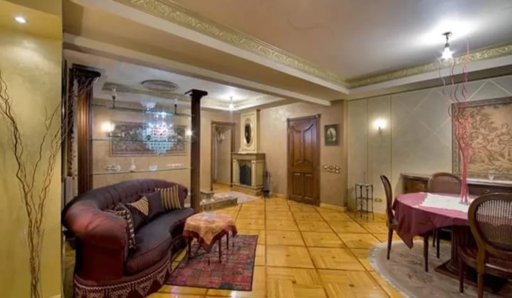 إيه الفرق الحقيقي بين لوكس عادي وسوبر لوكس في التشطيب؟