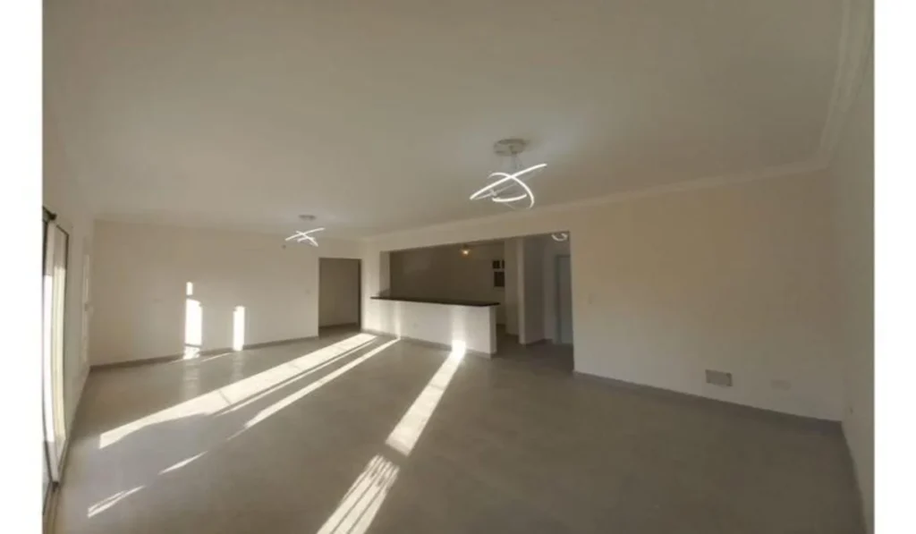 استثمار إيجاري في القاهرة الجديدة: شقة مفروشة ولا غير مفروشة؟ 1 شقة غير مفروشة